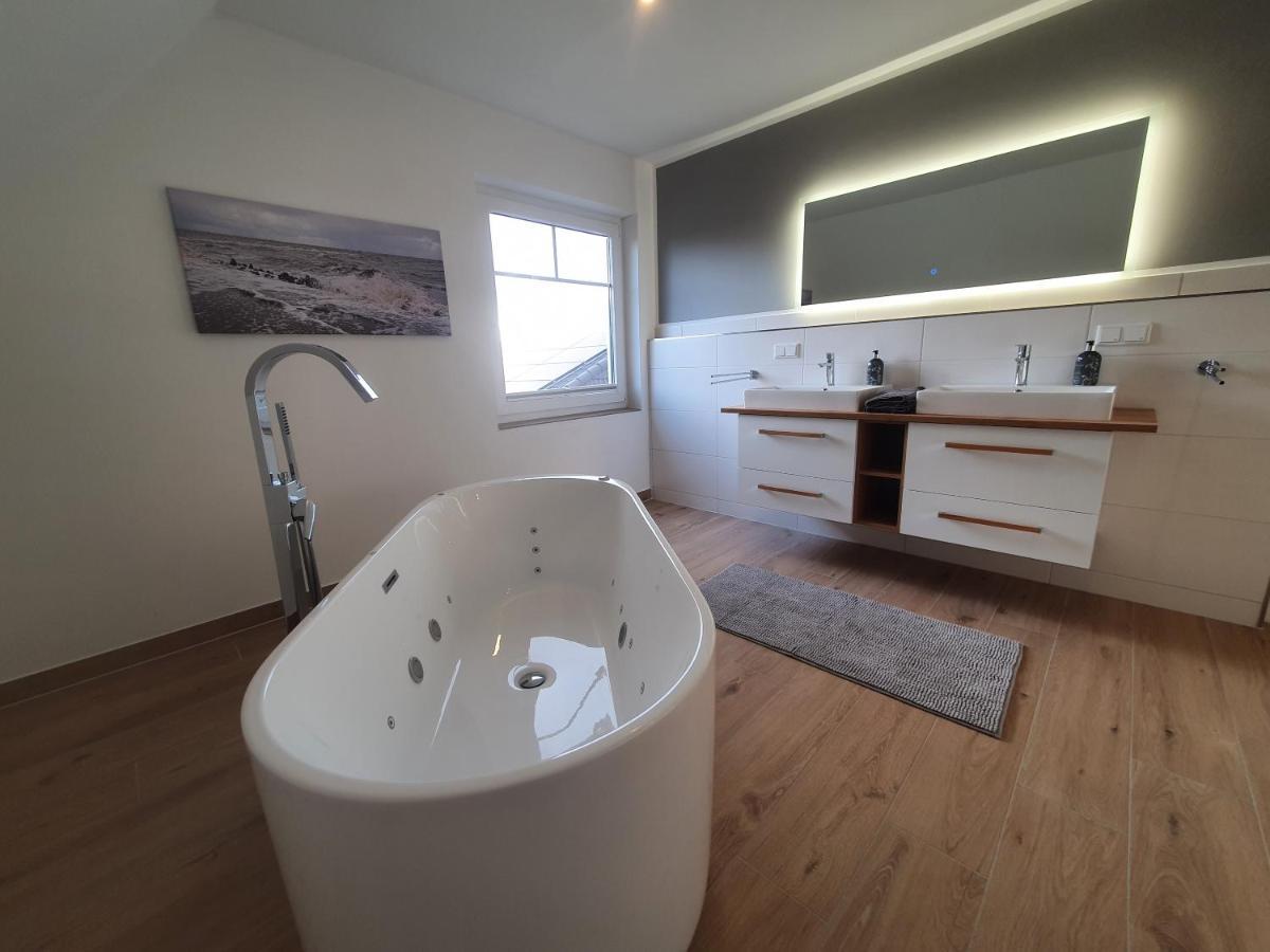 Ferienhaus Meerblick Pellworm Exteriér fotografie